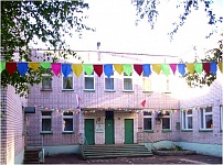 Входная группа Детский сад № 227.  Барышникова,  17